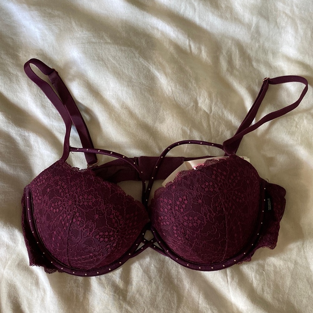 Victoria’s Secret pink bra
